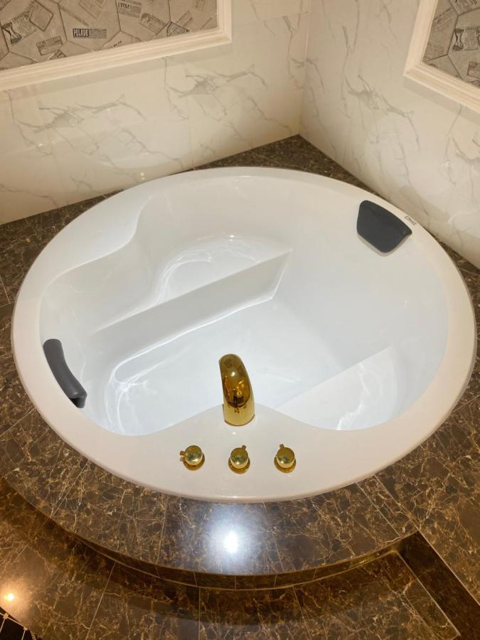 Phuoc Hung 1 Hotel Vĩnh Long Dış mekan fotoğraf